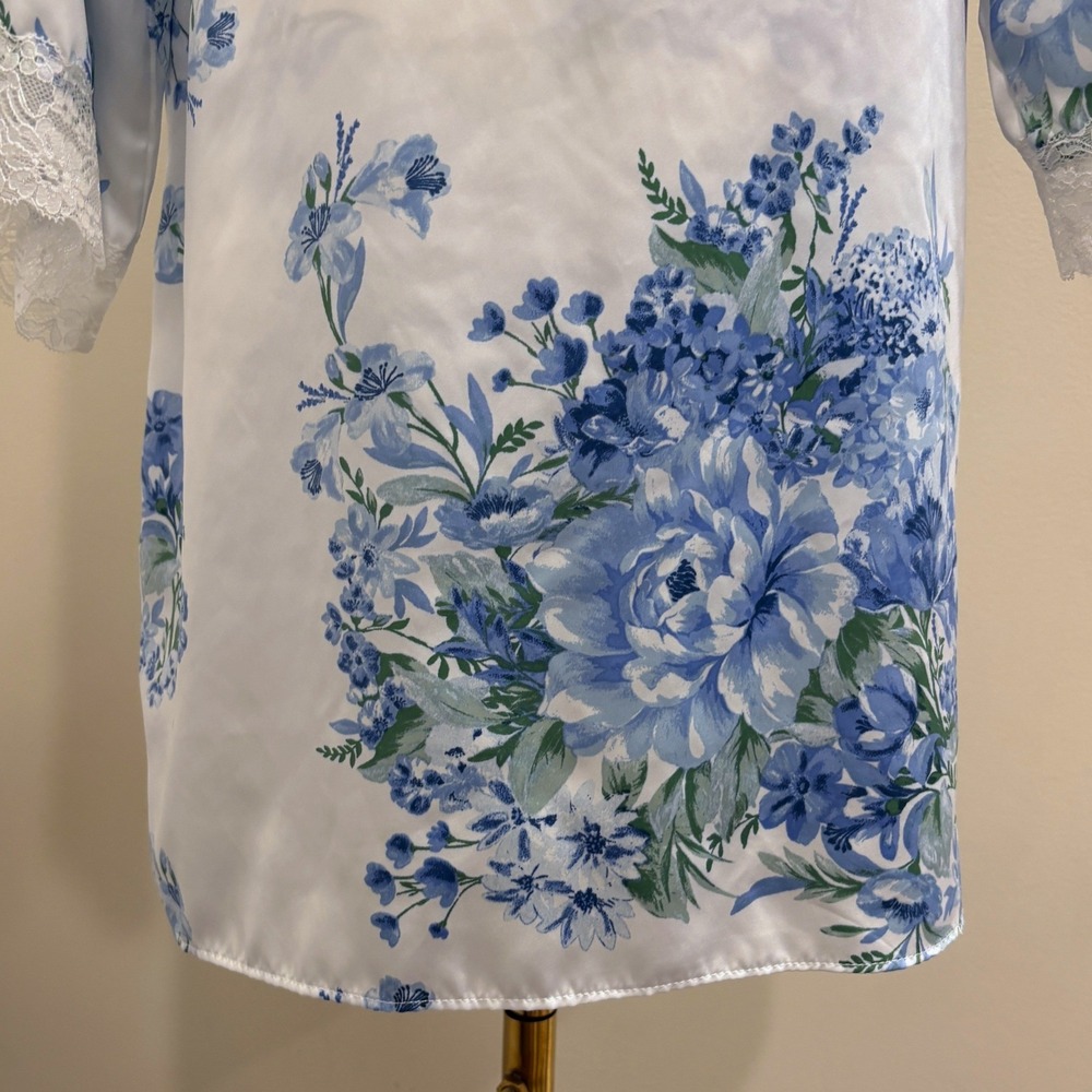 Flora Nikrooz 3pc Satin Pajama Set‎ Robe Camisole Shorts Blue Floral Medium New - Picture 14 of 16